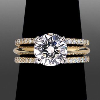 Solitaire with 2 matching wedding bands