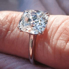 Double Claw Prongs Claw Prongs on engagement rings